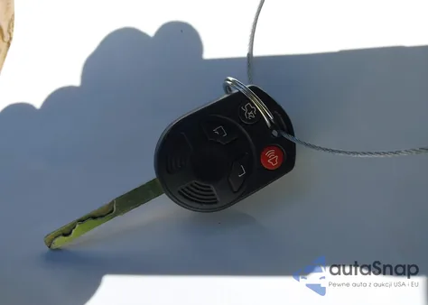 2016 Ford Focus Se z USA, uszkodzony, nr VIN 1FADP3K20GL332595